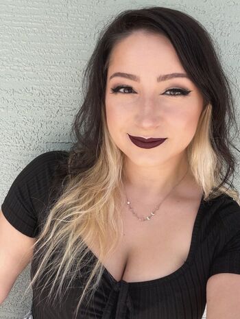 Full leaked Aimzatchu private onlyfans photo