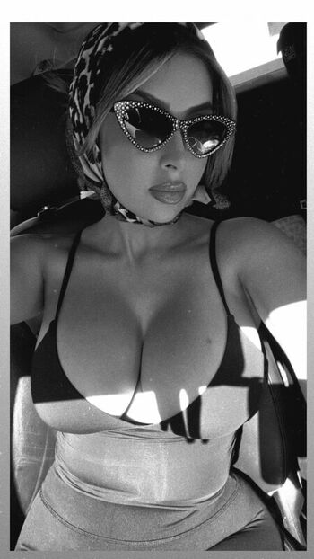 Full leaked Alexalovemodel private onlyfans photo