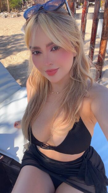 Full leaked Arigameplays  page private onlyfans photo