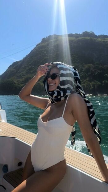 Full leaked Bella campos private onlyfans photo