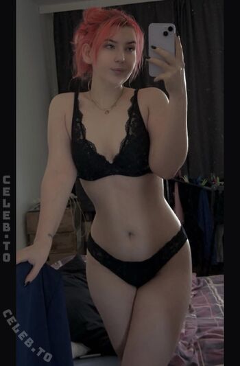Full leaked Bettielaine private onlyfans photo