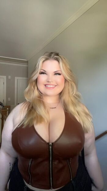 Full leaked Chaosbycallie private onlyfans photo