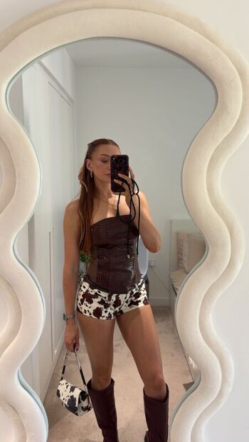 Full leaked Elz the witch  page private onlyfans photo