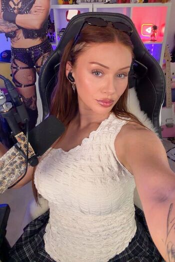 Full leaked Elz the witch private onlyfans photo