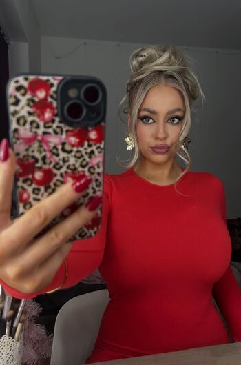 Full leaked Fayehanson private onlyfans photo