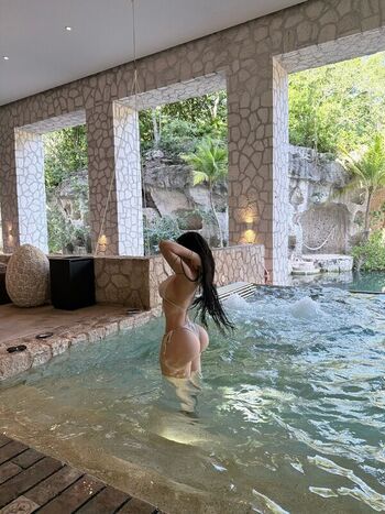Full leaked Genesiscruzsisi private onlyfans photo