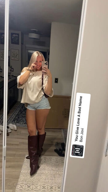 Full leaked Hannah woods page private onlyfans photo