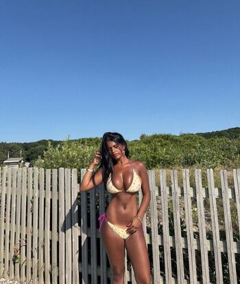 Full leaked Honeypot private onlyfans photo