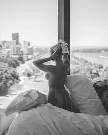 Full leaked Jordiiebarnes private onlyfans photo