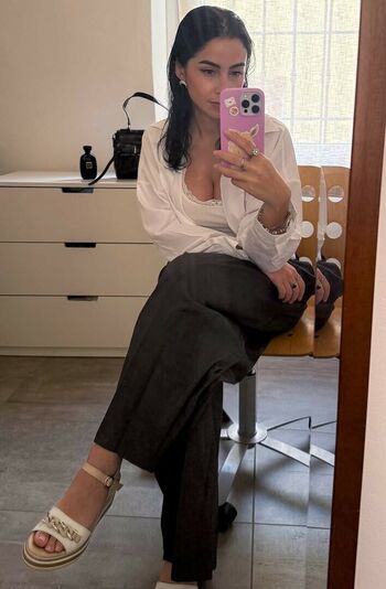 Full leaked Kurolily private onlyfans photo