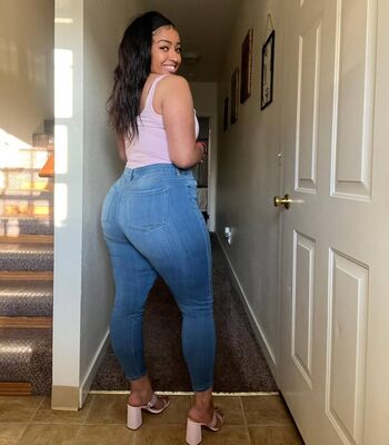 Lana.kane0420