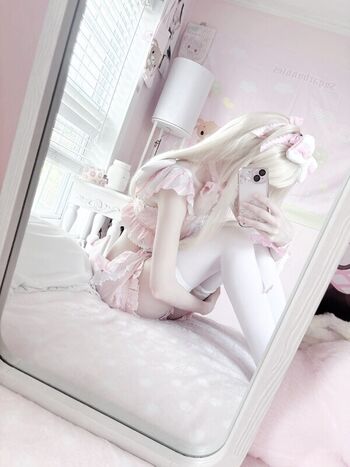 Full leaked Makeitraingirl/ private onlyfans photo