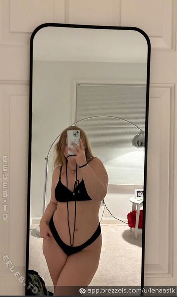 Full leaked Lenaa stk private onlyfans photo