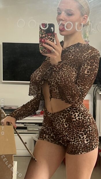 Full leaked Leni bahr private onlyfans photo