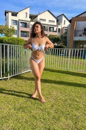 Lola_23