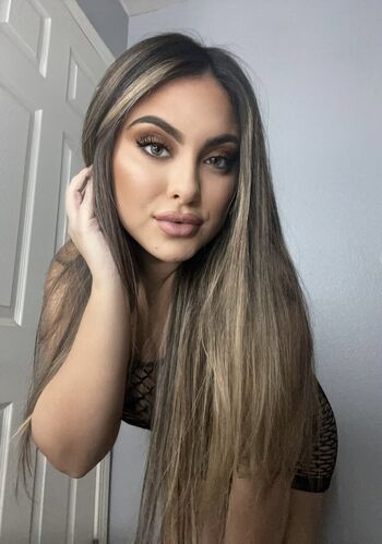 Full leaked Lovelinny private onlyfans photo