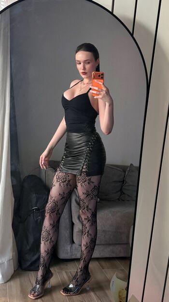 Full leaked Lunamilkskin private onlyfans photo