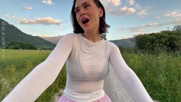 Full leaked Matheamatheamathea private onlyfans photo