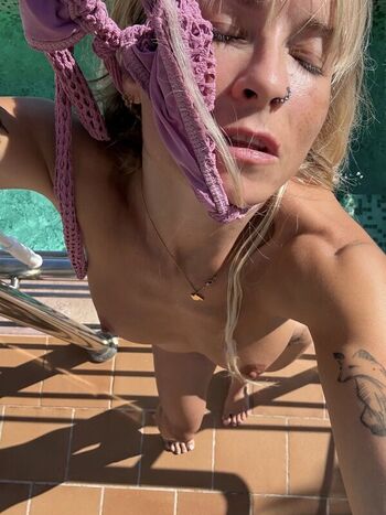 Full leaked Mia julia vip private onlyfans photo