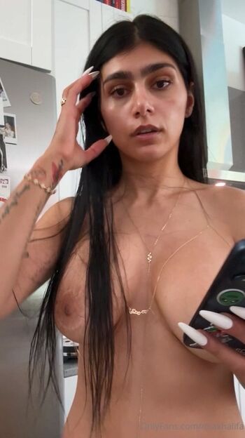 Full leaked Mia khalifa private onlyfans photo