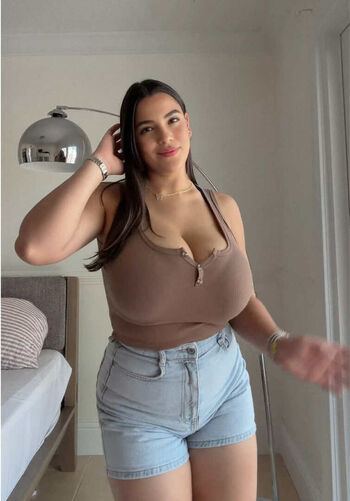 Full leaked Mimi private onlyfans photo