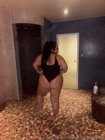 Full leaked Miss chloe page private onlyfans photo