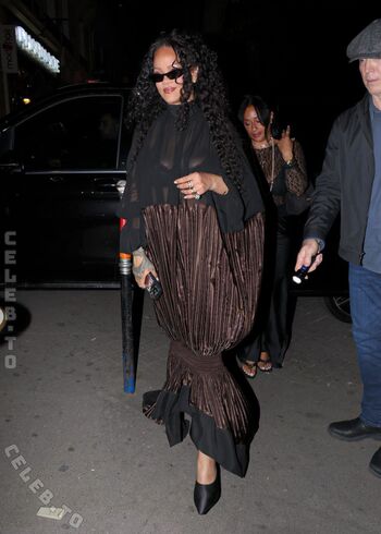 Full leaked Rihanna private onlyfans photo