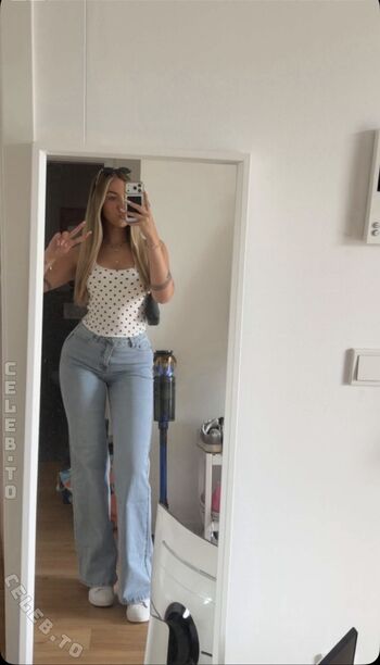 Full leaked Rosajcb private onlyfans photo