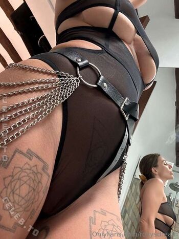 Full leaked Roxy fox page private onlyfans photo