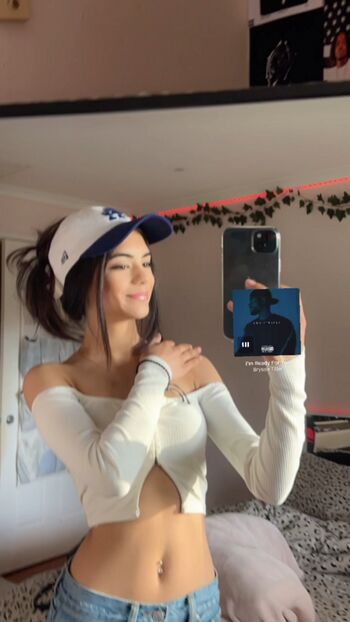 Full leaked Sofia vakar private onlyfans photo