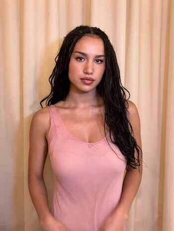 Full leaked Sofia wylie private onlyfans photo