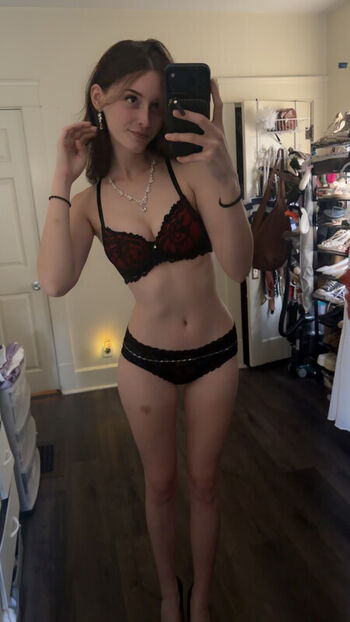 Full leaked Soggyalien private onlyfans photo