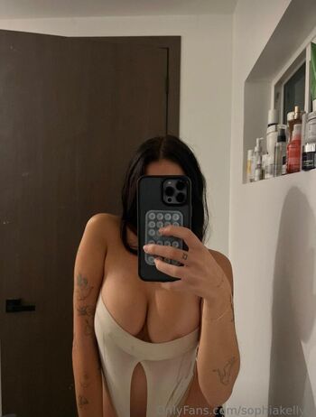 Full leaked Sophiakellyy private onlyfans photo