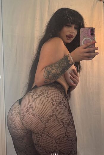 Full leaked Sumgirlval private onlyfans photo