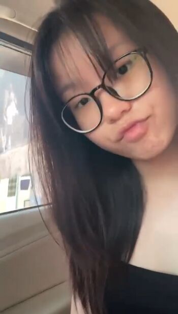 Full leaked Who is this private onlyfans photo
