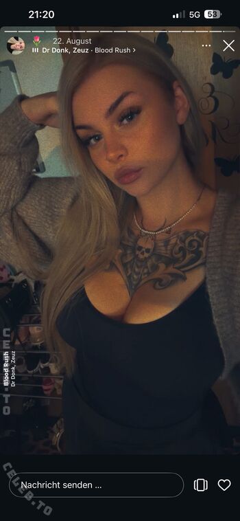 Full leaked Xblondie private onlyfans photo