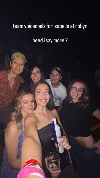 Full leaked Zoey deutch private onlyfans photo